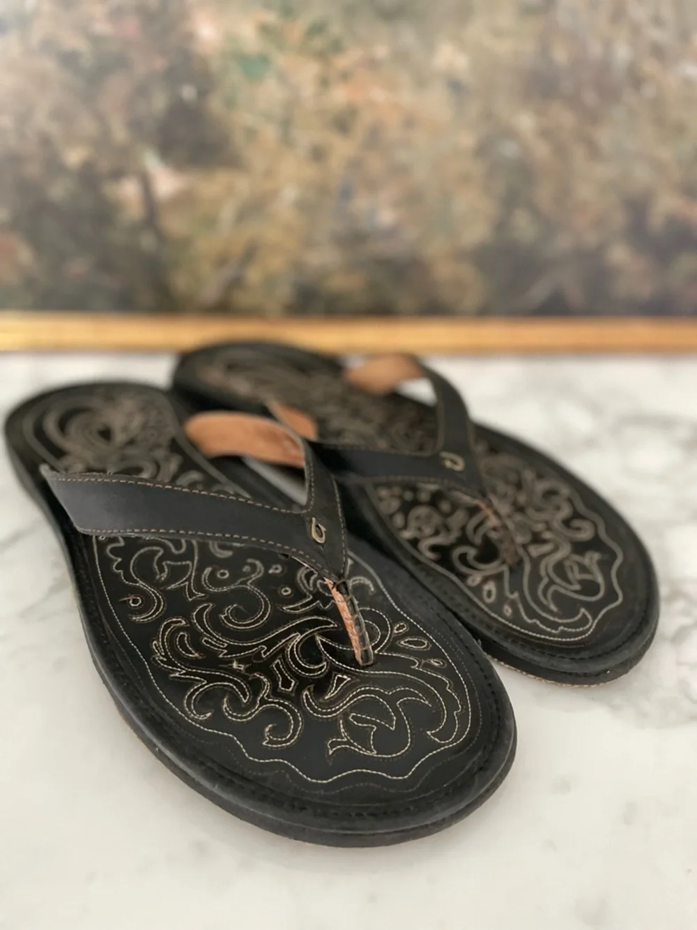 Olukai Paniolo Flip Flop Black Leather Sandals Size 11 - Picture 3 of 9
